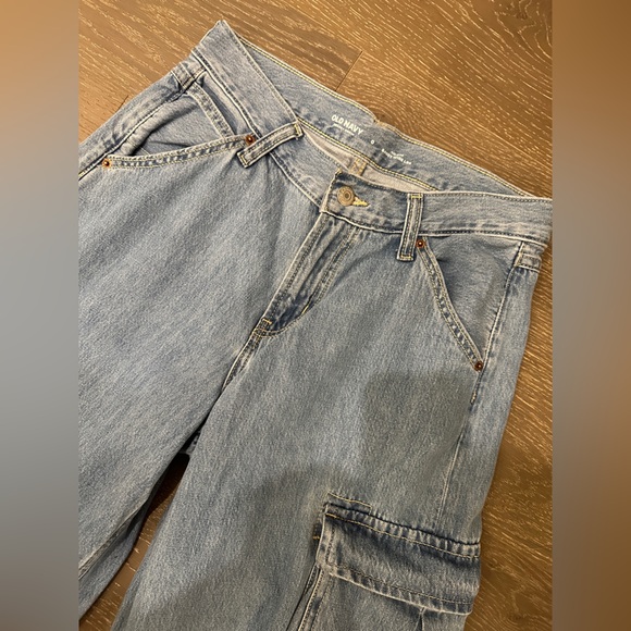 Old Navy Mid-Rise Baggy Wide-Leg Cargo Jeans | size 0 - Picture 6 of 8